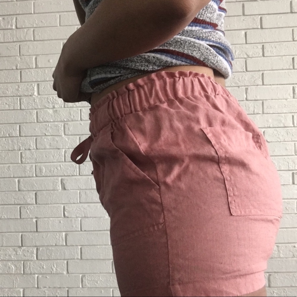 🌸 Pink Fabric Shorts - Picture 2 of 6